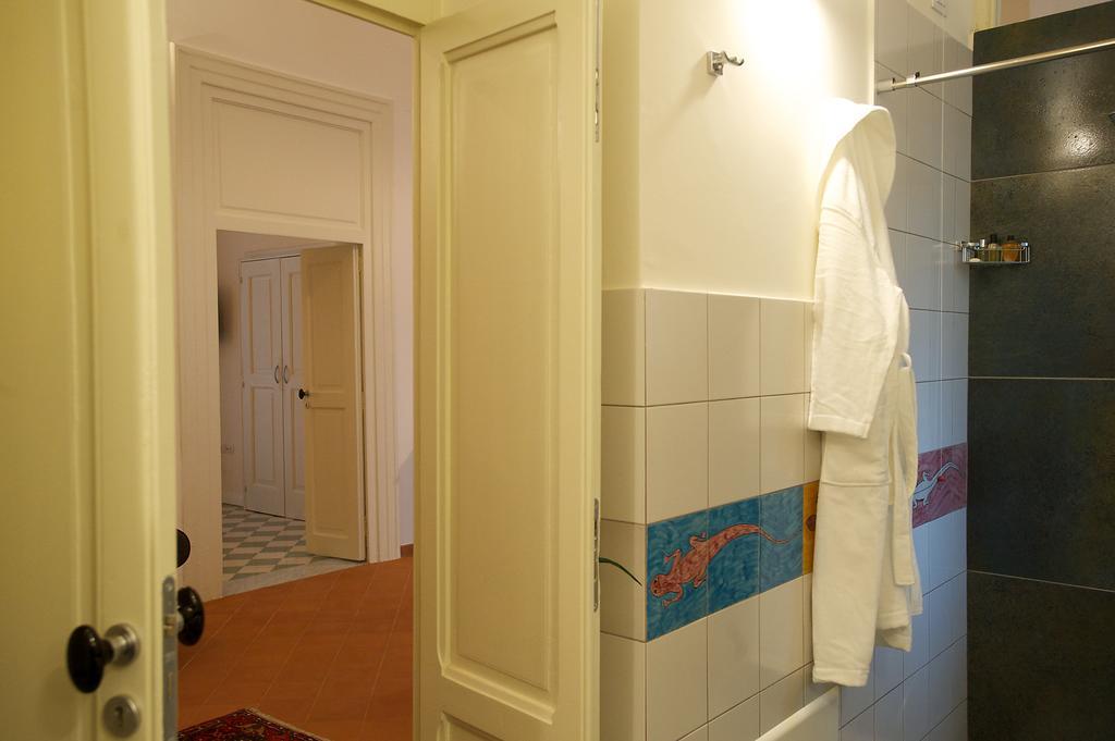 Haripergo Apartments A Bridge For Amalfi Coast Salerno Room photo
